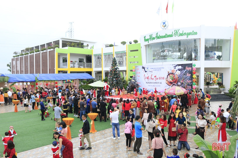 Lung linh sắc màu lễ hội ẩm thực ở Trường Mầm non Trung Kiên