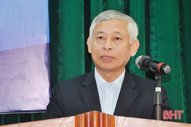 93 công chức Đảng, đoàn thể Hà Tĩnh thi nâng ngạch chuyên viên