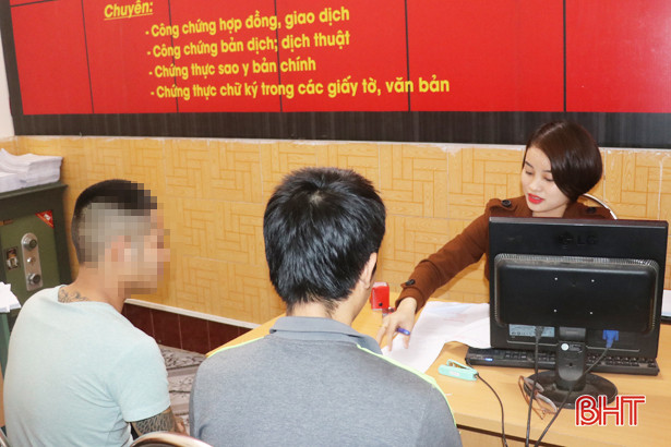 Giấy tờ giả, người "giả" tìm cách "lách" cửa công chứng! ảnh 1 Giấy tờ giả, người “giả” tìm cách “lách” cửa công chứng!