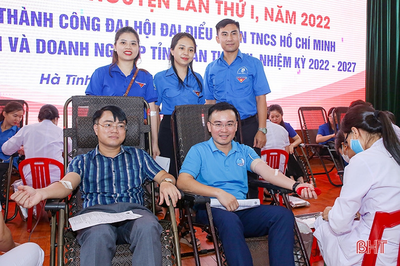 Đoàn viên Khối CCQ&DN Hà Tĩnh hiến 241 đơn vị máu