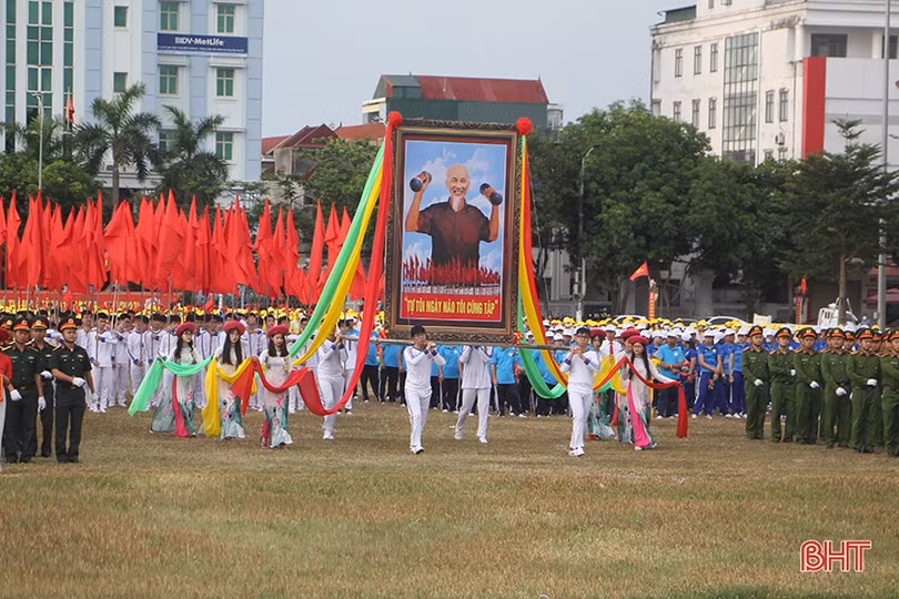 Những hình ảnh ấn tượng tại lễ khai mạc Đại hội TDTT thành phố Hà Tĩnh lần thứ IX năm 2022