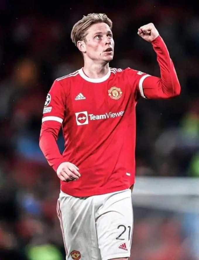Những thương vụ “bom tấn” của Man Utd bằng photoshop