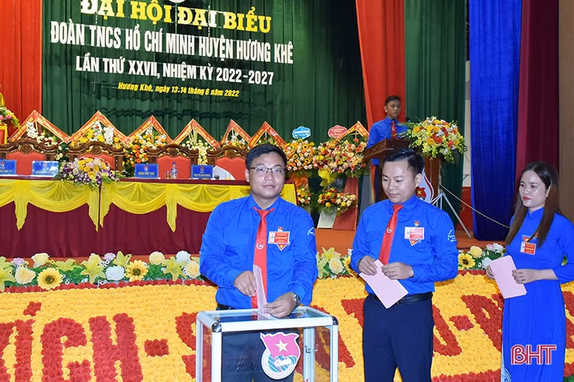 Xây dựng thế hệ thanh niên Hương Khê “tâm trong, trí sáng, hoài bão lớn”