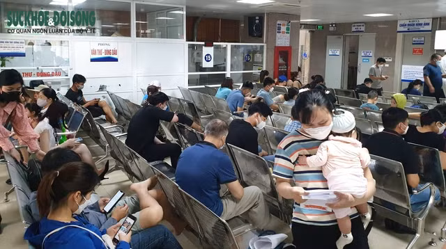 Nhiều người mắc bệnh mùa đông ngay giữa mùa hè nắng nóng