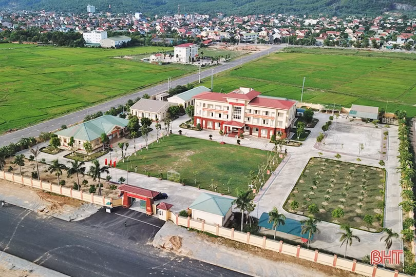 Xây dựng doanh trại chính quy, xanh - sạch - đẹp trong LLVT Hà Tĩnh