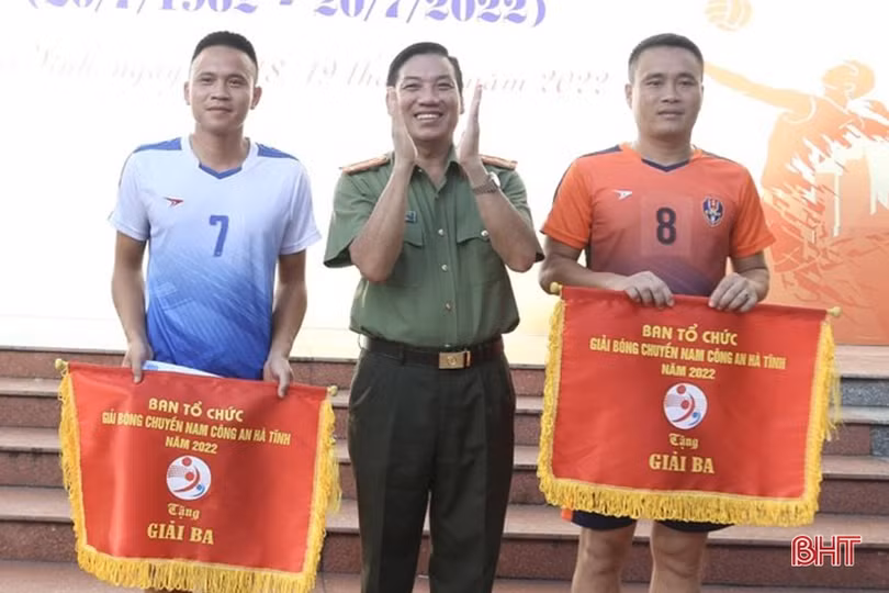Đội Công an TP Hà Tĩnh vô địch Giải Bóng chuyền nam Công an Hà Tĩnh