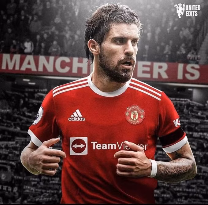 Những thương vụ “bom tấn” của Man Utd bằng photoshop