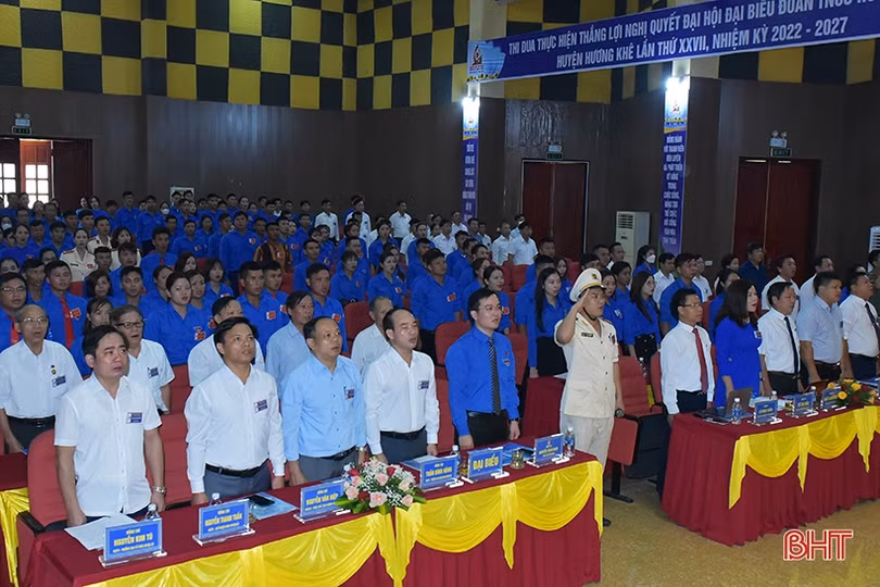 Xây dựng thế hệ thanh niên Hương Khê “tâm trong, trí sáng, hoài bão lớn”