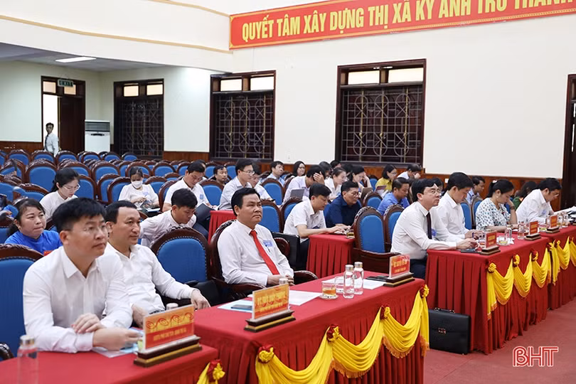 TX Kỳ Anh tổ chức đại hội chi bộ điểm khối cơ quan, đơn vị