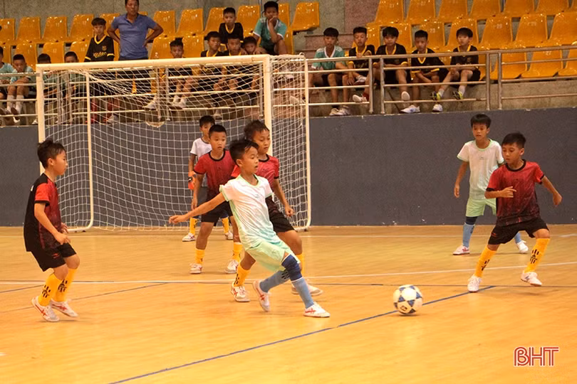 13 đội bóng tranh tài tại Giải Bóng đá Thiếu niên - Nhi đồng toàn tỉnh năm 2022