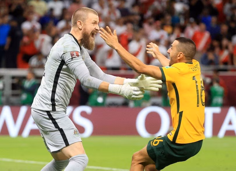 Thắng “đấu súng” cân não, Australia đoạt vé dự World Cup 2022