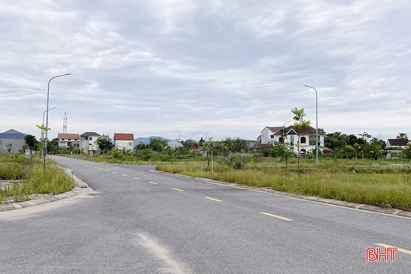 Nhiều đợt đấu giá đất tại Hà Tĩnh giảm số lượng hồ sơ 50-70% so với trước