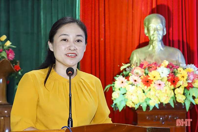 Ra mắt câu lạc bộ phòng chống bạo lực gia đình ở Đức Thọ