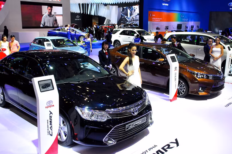 Thị trường ô tô chững đà tăng trưởng