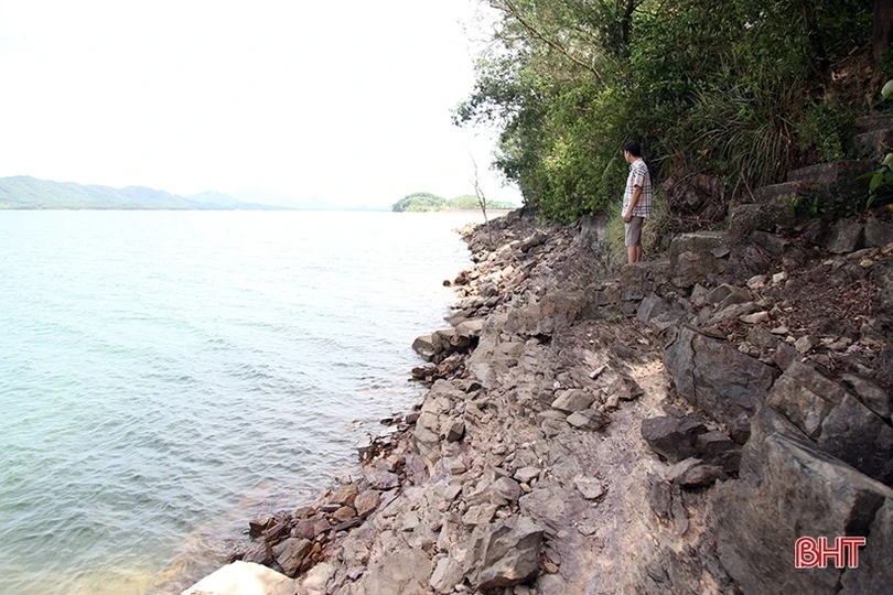 Hoạt động bảo vệ rừng khu vực hồ Kẻ Gỗ gặp khó do... chưa có bến thuyền