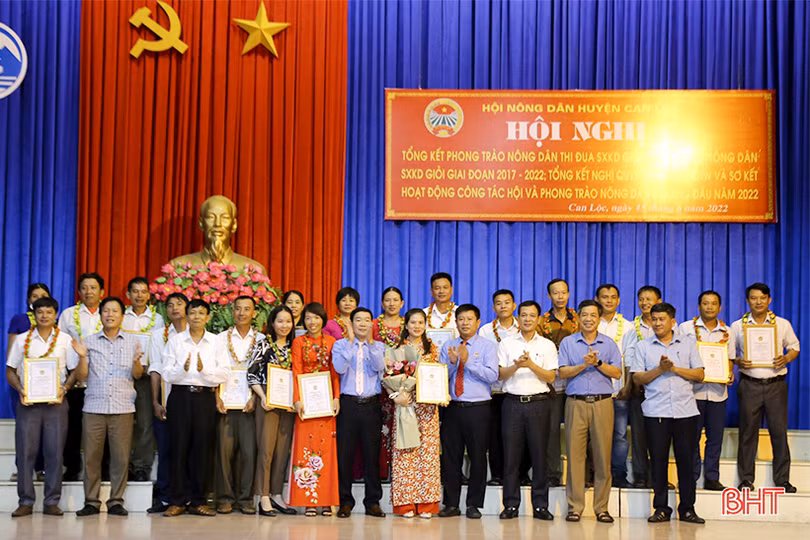 Can Lộc vinh danh 37 hộ sản xuất kinh doanh tiêu biểu