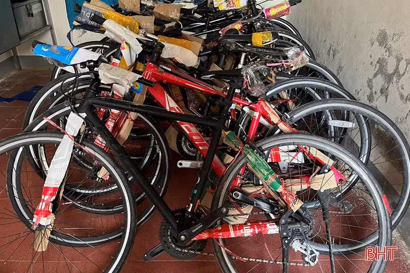 Thu giữ nhiều xe đạp nhập lậu lưu thông qua Hà Tĩnh
