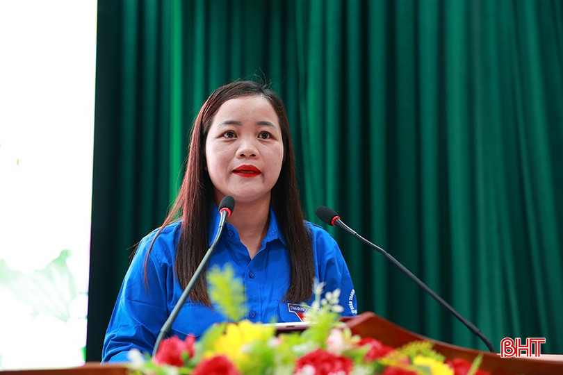 Đồng chí Nguyễn Thị Vân – Bí thư Đoàn Thanh niên xã Thạch Hà phát biểu hưởng ứng mô hình. bqbht_br_3.jpg