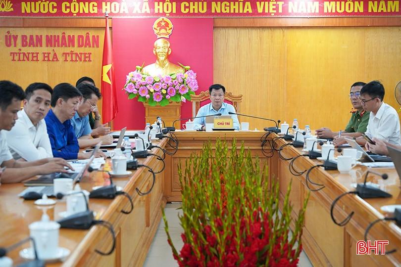 ប្រតិភូនៅចំណុចស្ពាន Ha Tinh។ bqbht_br_ok1.jpg