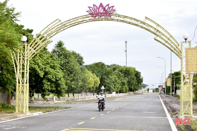 Được sự đồng thuận của Nhân dân, các tuyến đường ở xã Thuận Lộc đầu tư khang trang. DT_DSC1998.jpg