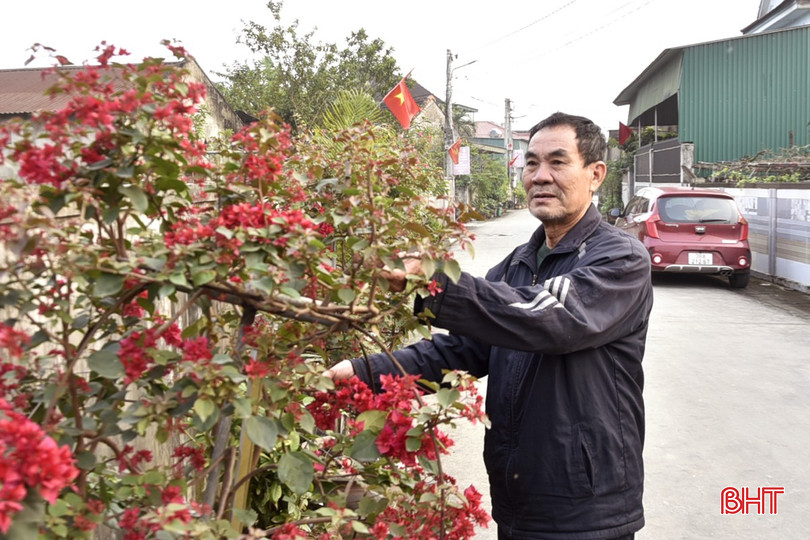 Ông Lê Văn Kỳ (TDP Tân Miếu, phường Trung Lương) không những là điển hình trong việc hiến mở đường mà còn là người rất tích cực tham gia chỉnh trang đô thị. bqbht_br_dt-dsc6235.jpg