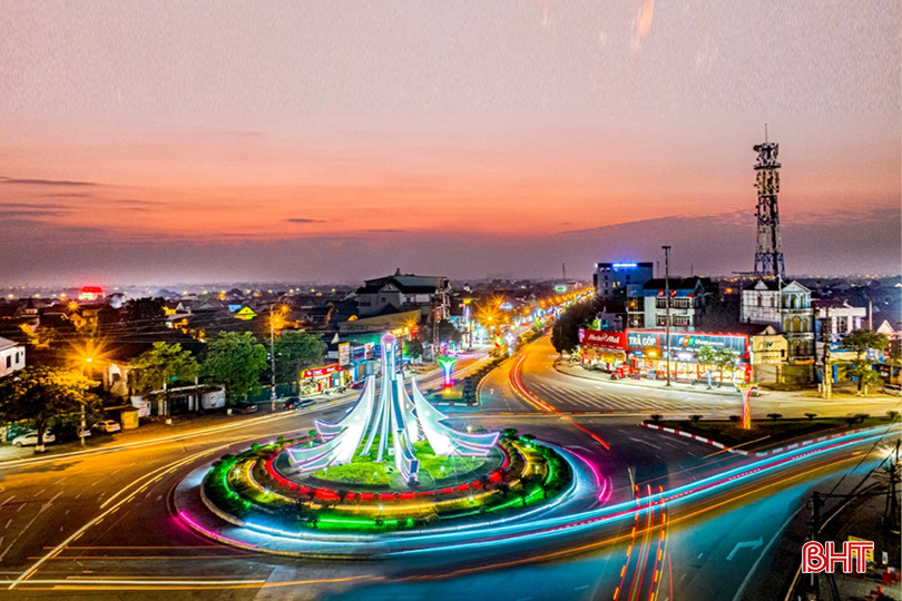 Vóc dáng đô thị văn minh dưới chân núi Hồng. bqbht_br_dt-z5044581165019-7c655bc015c6a0afb38613298584222d.jpg