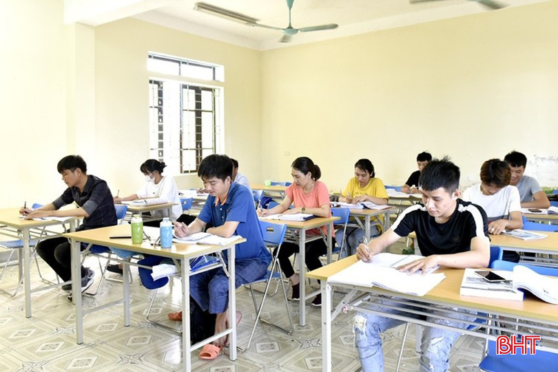 Lao động Hà Tĩnh học tiếng Hàn tại Trung tâm Ngoại ngữ, tin học Golden (Trung tâm Dịch vụ việc làm Hà Tĩnh). vvv-7150.jpg