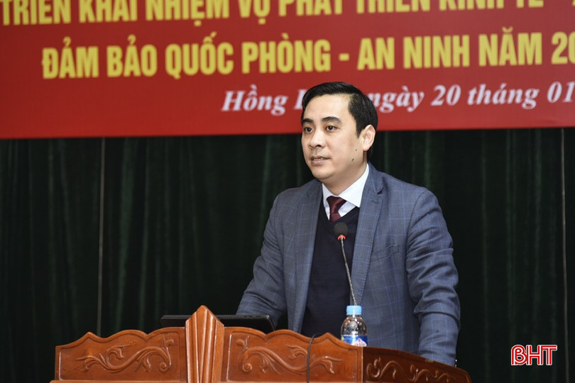 Bí thư Thị uỷ Hồng Lĩnh Lê Thành Đông phát biểu tại hội nghị. bqbht_br_dt-dsc6564.jpg
