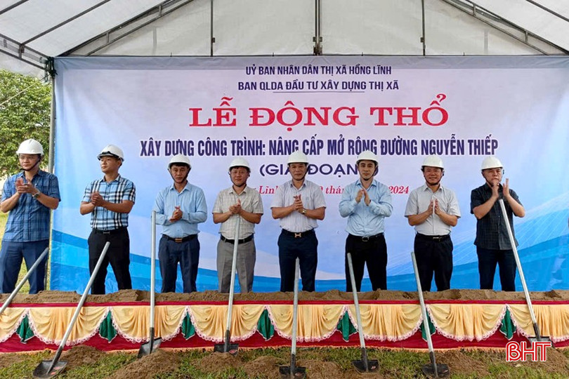 Lãnh đạo TX Hồng Lĩnh động thổ, khởi công Dự án công trình đường Nguyễn Thiếp (giai đoạn 1). DT 600a13015a7e.jpg