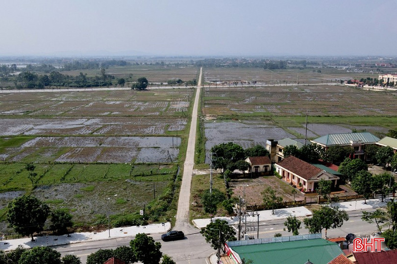 Dự án đầu tư xây dựng công trình nâng cấp, mở rộng đường Nguyễn Thiếp (giai đoạn 1) có tổng chiều dài hơn 5,1 km. 109d3220945t76276l0.jpg