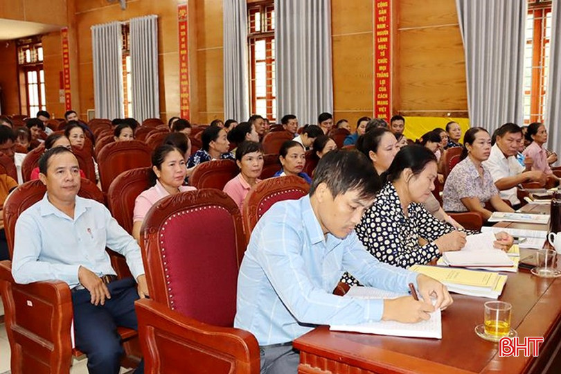 Huyện Đức Thọ tập huấn nâng cao năng lực cho cán bộ làm công tác giảm nghèo. dt-duc-tho1-8669.jpg
