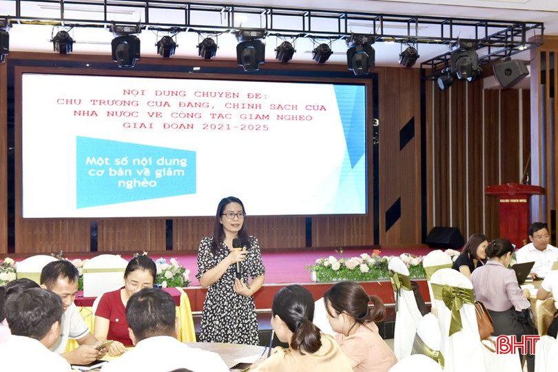 Sở LĐ-TB&XH phối hợp với các địa phương tổ chức bồi dưỡng, tập huấn nâng cao năng lực cho hàng nghìn cán bộ, công chức làm công tác giảm nghèo ở cơ sở. dt-tap-huan-1-2927.jpg