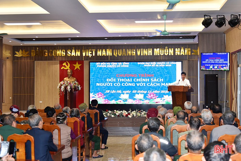 Tjenestemenn i Department of People with Meritorious Services (Department of Home Affairs) mottok og svarte på delegatenes anbefalinger og forslag knyttet til implementering av politikk for personer med fortjenstfulle tjenester til revolusjonen. bqbht_br_dt-dsc2471.jpg