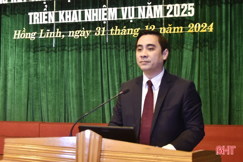 Bí thư Thị uỷ Hồng Lĩnh Lê Thành Đông kết luận hội nghị. bqbht_br_dt-dsc6192.jpg