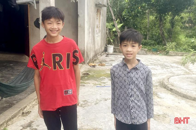 Hai anh em Trương Anh Đức (SN 2011) và Trương Anh Tài (SN 2012) ở xã Kỳ Thượng, huyện Kỳ Anh tự tin sau nhiều lần phẫu thuật. DT cd1f3d316d830f8629daf0c3.jpg