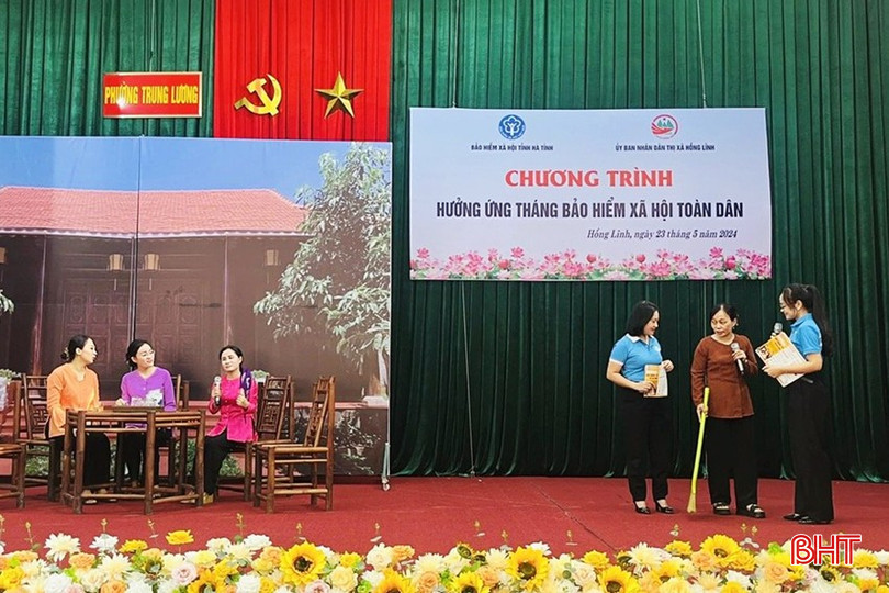 Tiểu phẩm “Lo sớm vẫn hơn” tuyên truyền chính sách BHXH, BHYT do cán bộ, đoàn viên, hội viên phường Trung Lương thể hiện trong chương trình hưởng ứng Tháng BHXH toàn dân năm 2024. bqbht_br_dt-7057652cee5638b41d1cc9.jpg