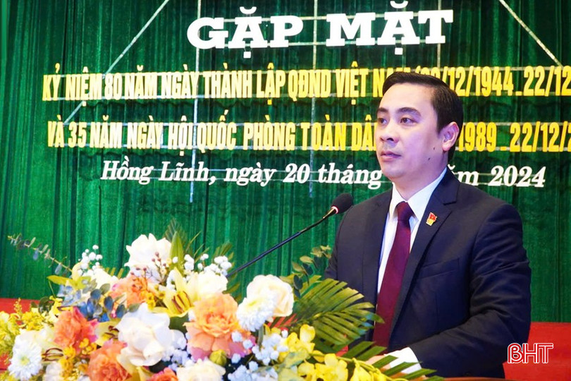 Bí thư Thị uỷ Hồng Lĩnh Lê Thành Đông phát biểu tại buổi gặp mặt. bqbht_br_dt-cd3f3745f963.jpg