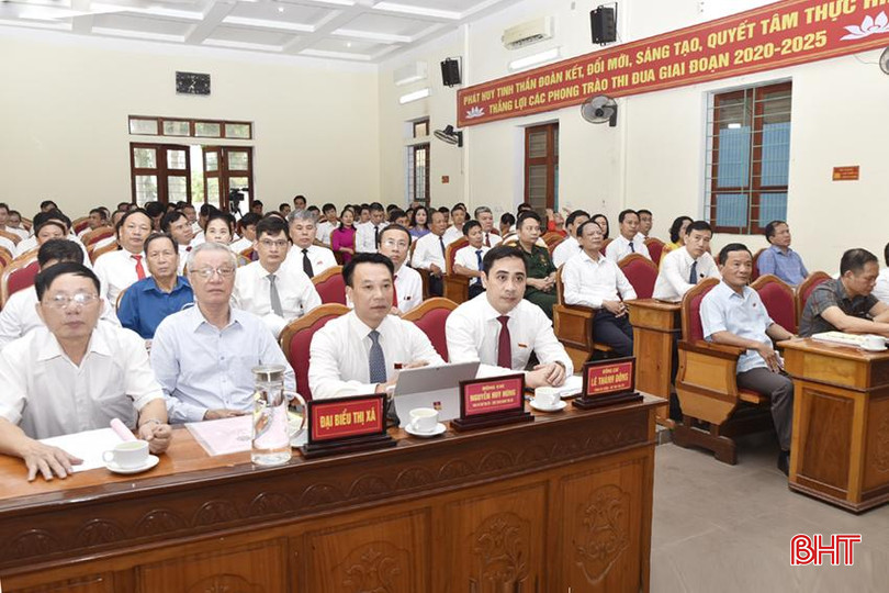 Đại biểu dự khai mạc kỳ họp. DT_DSC1848.jpg