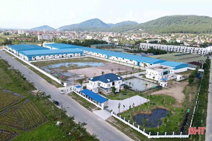 Nhà máy Sợi Nghệ Tĩnh do Công ty CP Sợi Nghệ Tĩnh đầu tư với dây chuyền sản xuất hiện đại. bqbht_br_dt-dji-0934.jpg