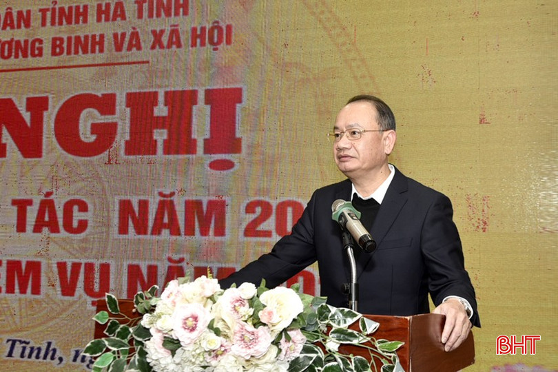 Giám đốc Sở LĐ-TB&XH Phan Tấn Linh triển khai nhiệm vụ năm 2025. bqbht_br_dt-dsc6402.jpg
