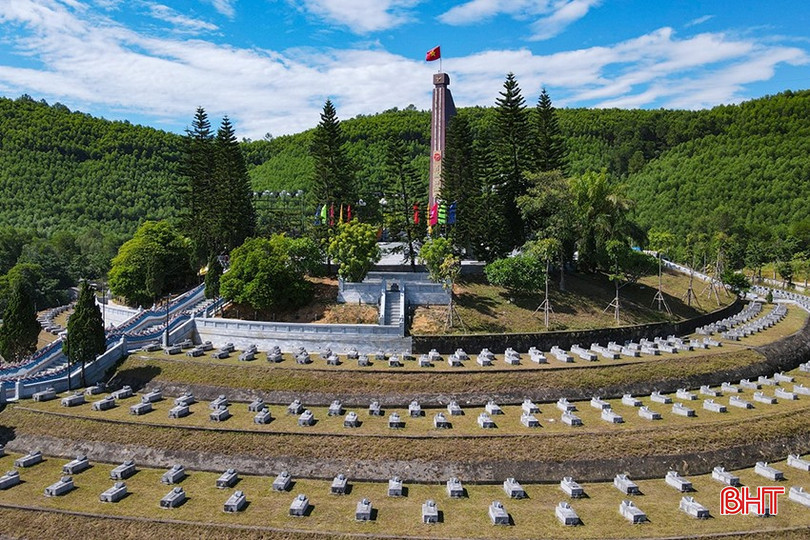 Le cimetière des martyrs de Nam a été construit en 1978 et est actuellement le lieu de repos et de commémoration de 1 230 martyrs. bqbht_br_image-2.jpg