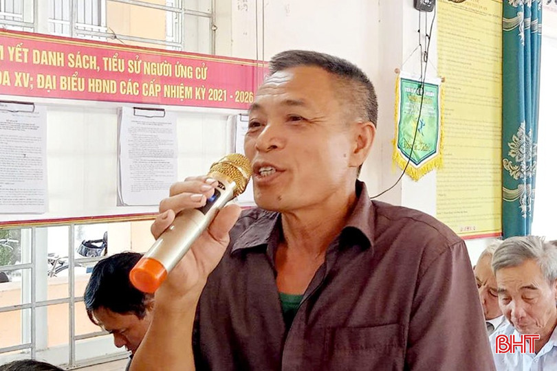 Người dân tham gia góp ý với Công an phường Đức Thuận tại diễn đàn. dt-lang-nghe-nd-5471.jpg