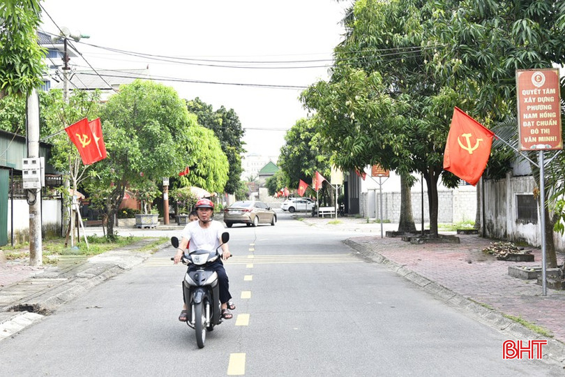 Việc xây dựng các tuyến ngõ, phố văn minh đô thị sẽ góp phần tạo dựng đô thị Hồng Lĩnh “sáng – xanh – sạch – đẹp – văn minh”. bqbht_br_dt-dsc1091.jpg