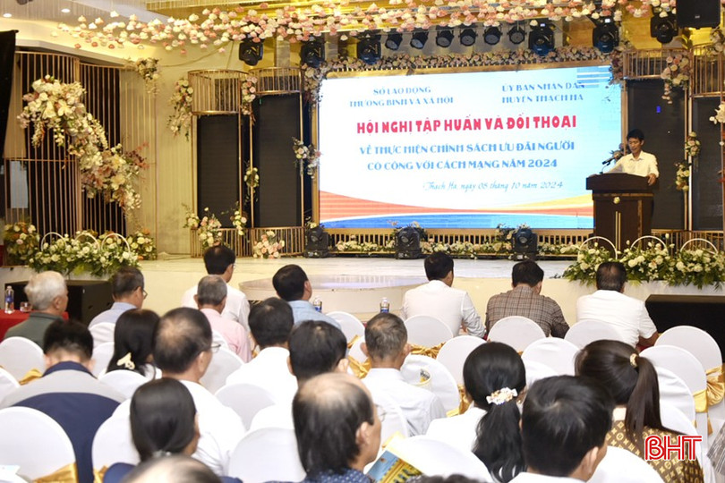 Gần 350 đại biểu dự hội nghị tập huấn và đối thoại. dt-dsc3631-3944.jpg