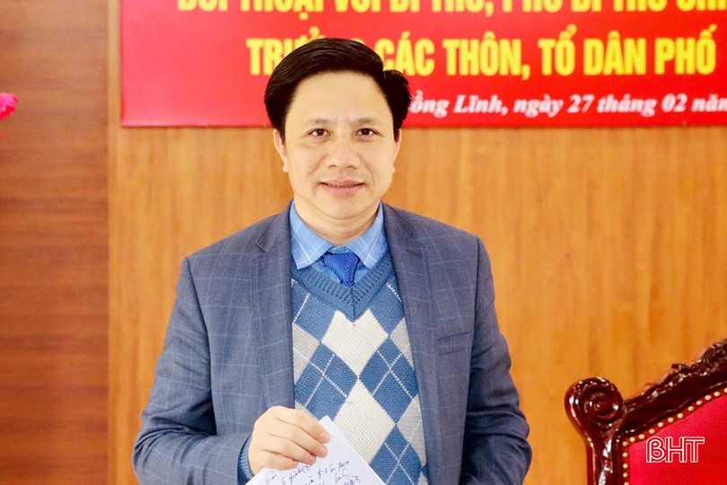 Chủ tịch UBND thị xã Hồng Lĩnh Nguyễn Hữu Khiếu tiếp thu và trả lời, giải trình một số kiến nghị của các bí thư chi bộ, phó bí thư chi bộ, trưởng thôn, tổ trưởng dân phố kiến nghị, phản ánh. bqbht_br_dt-z6356865438950-f637ffa50761c72feb95a0f26eae001a.jpg