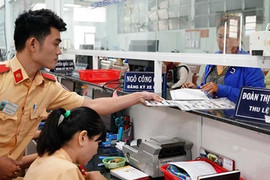 Mức thu lệ phí cấp chứng nhận đăng ký, biển số xe mới nhất