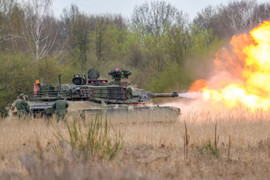 Xung đột Nga - Ukraine: Cuộc chiến thiết giáp đang hồi sinh?