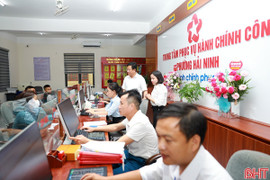 Bộ Nội vụ hướng dẫn chi trả tiền lương, phụ cấp cho công chức sau sắp xếp