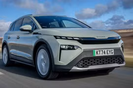 Người châu Âu giảm mua xe xăng, chuyển sang xe điện