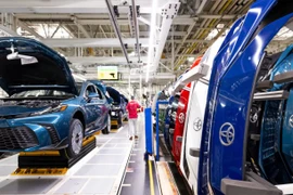 Toyota đổ thêm tiền sản xuất xe điện